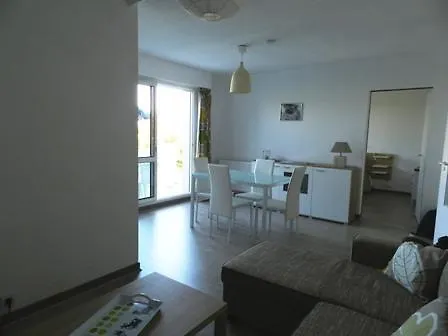 Calypso Apartment *